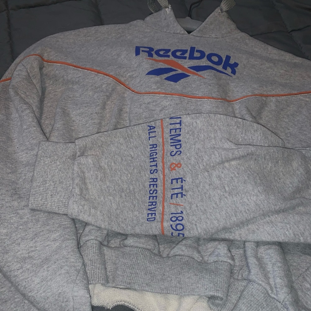 Reebok crop sweatshirt